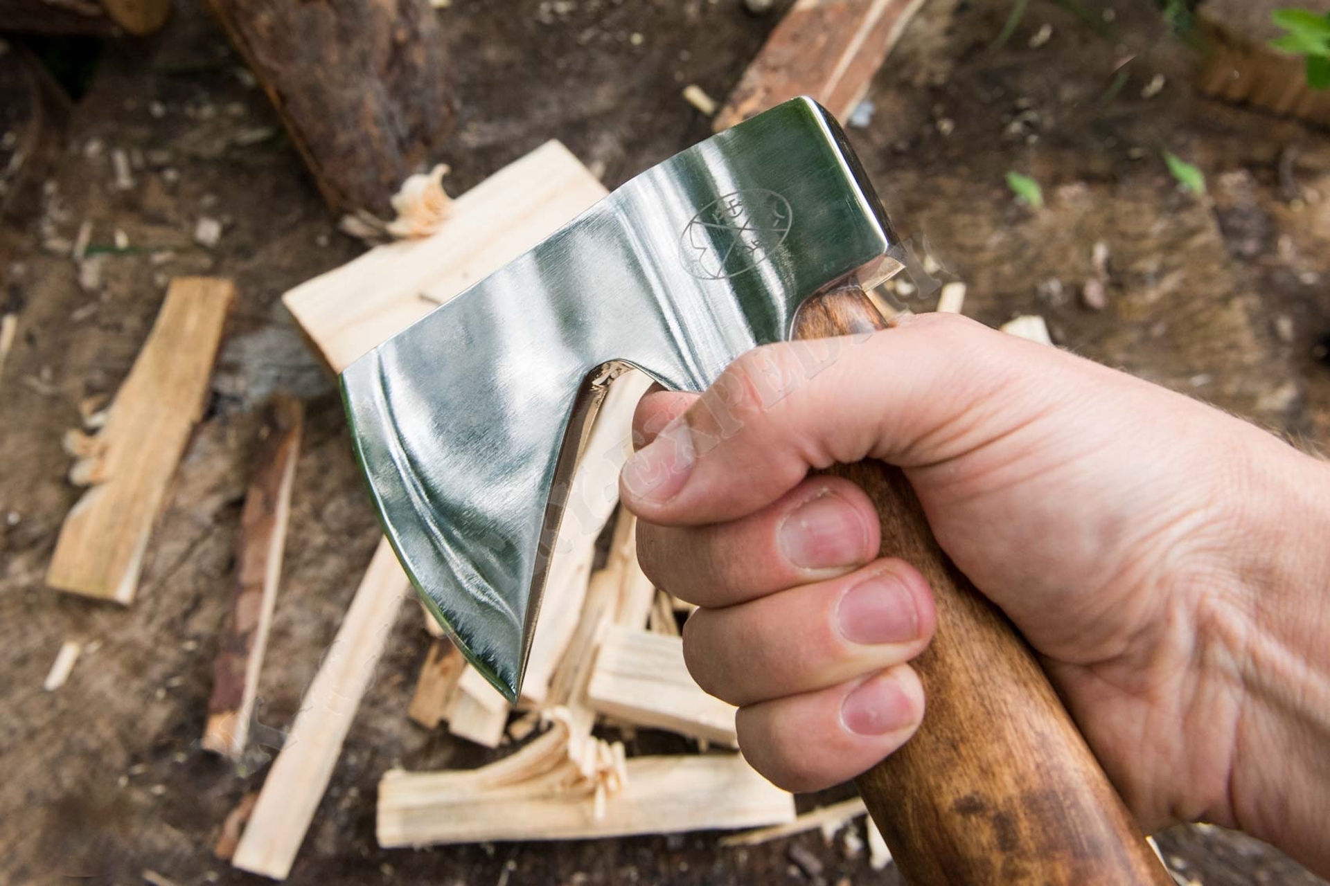 Походный топор Karesuando Hunting Axe Stuorra Aksu Brun для охоты и бушкрафта