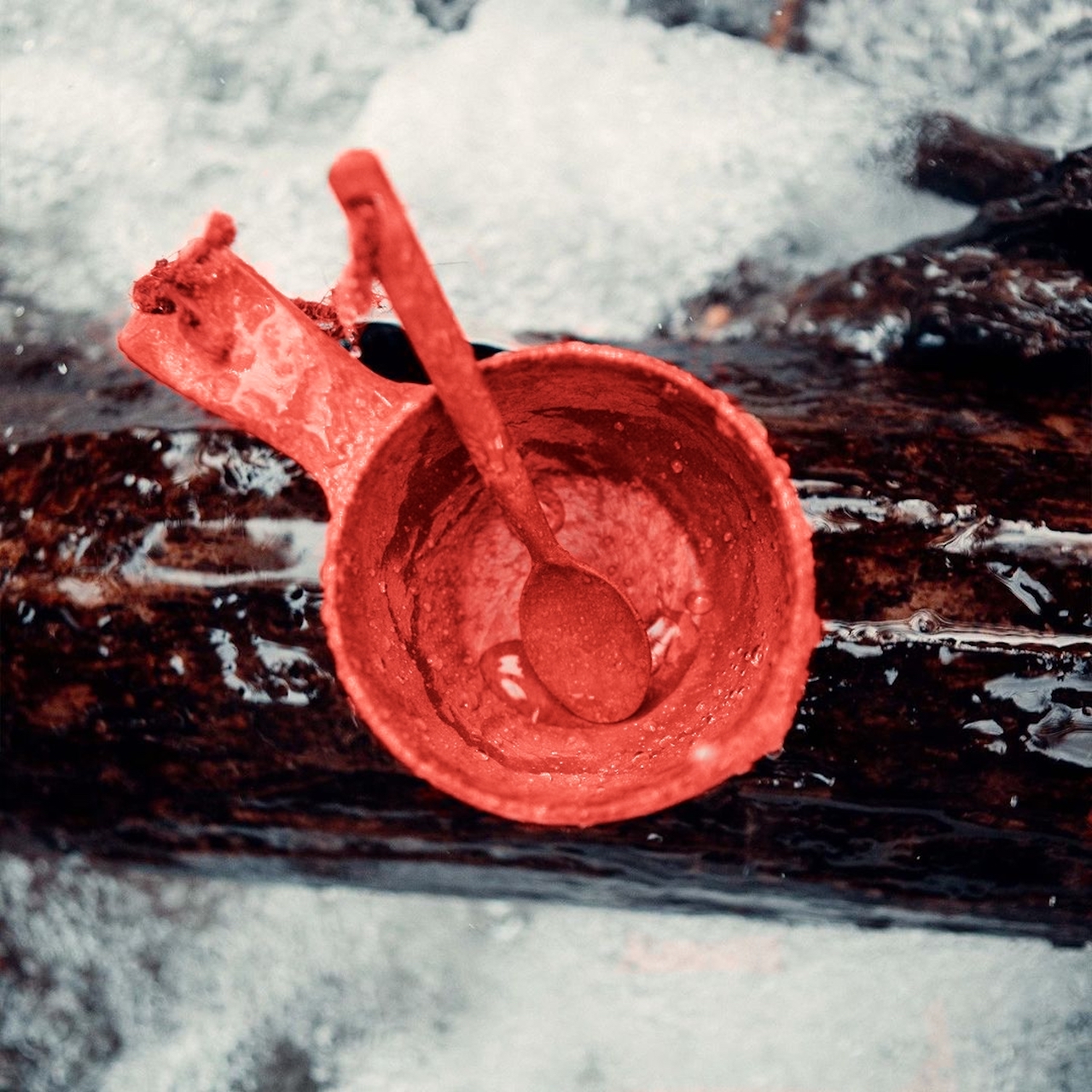 Туристическая чашка кукса Kupilka 21, Cranberry с чайной ложкой для похода, кемпинга, пикника, дачи