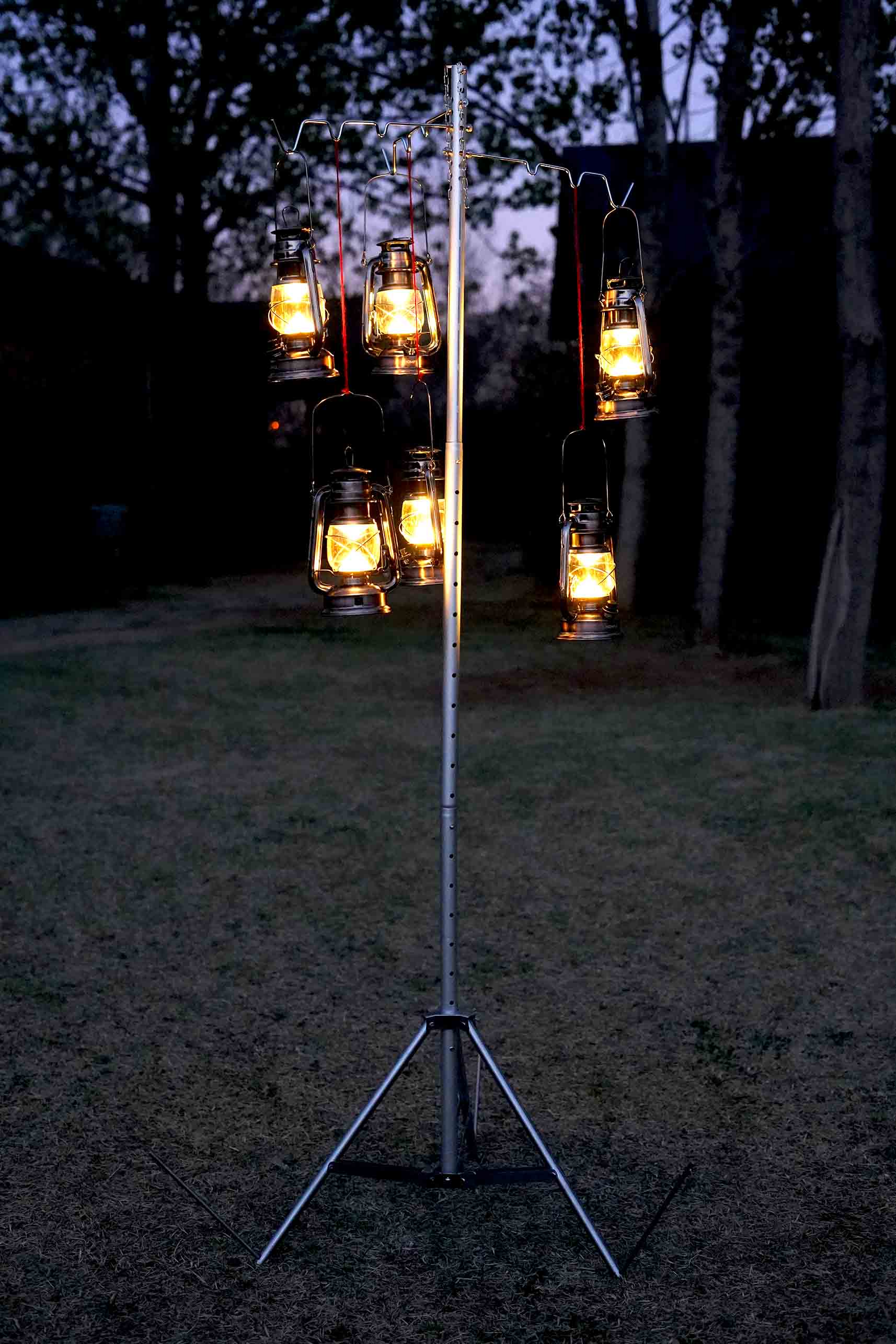 Телескопическая стойка-штатив для фонарей Winnerwell Lantern Stand