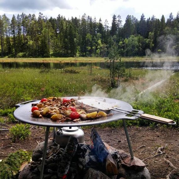 Сковорода Muurikka 48 см с ножками, изображение 2 - MyBiggame Сковорода Muurikka 48 см с ножками, изображение 2