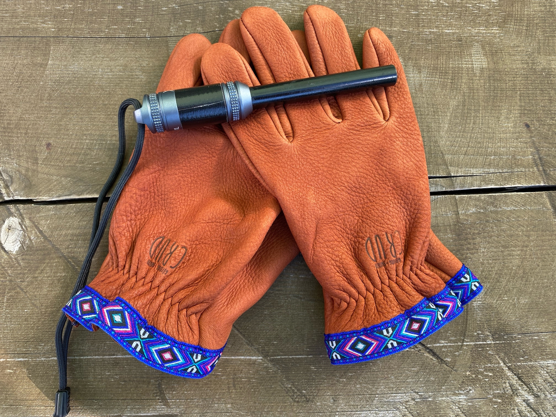  Перчатки из оленьей кожи Crud Hjort Gloves для города, туризма, путешествий