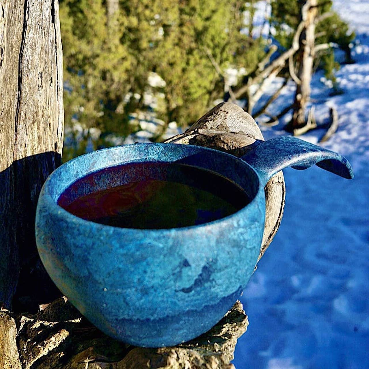 Удобная туристическая чашка кукса Kupilka 21  Blueberry для кемпинга, похода, пикника, загородного отдыха 