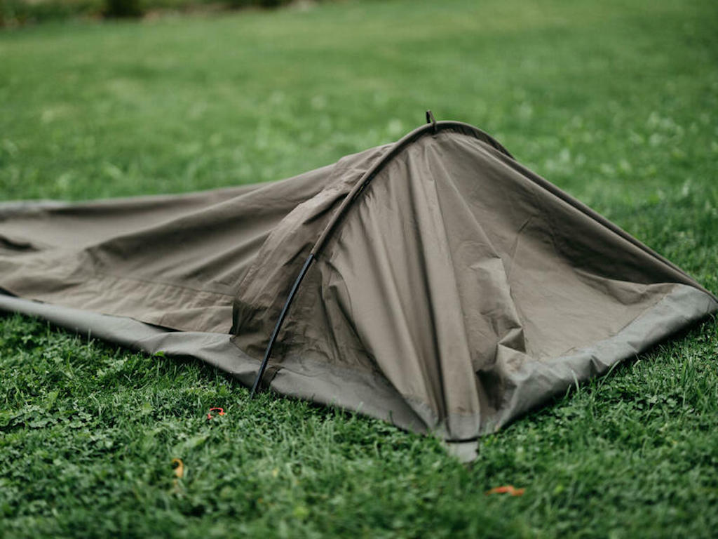 Герметичный бивачный мешок палатка Carinthia XP Two Plus для похода, охоты, рыбалки