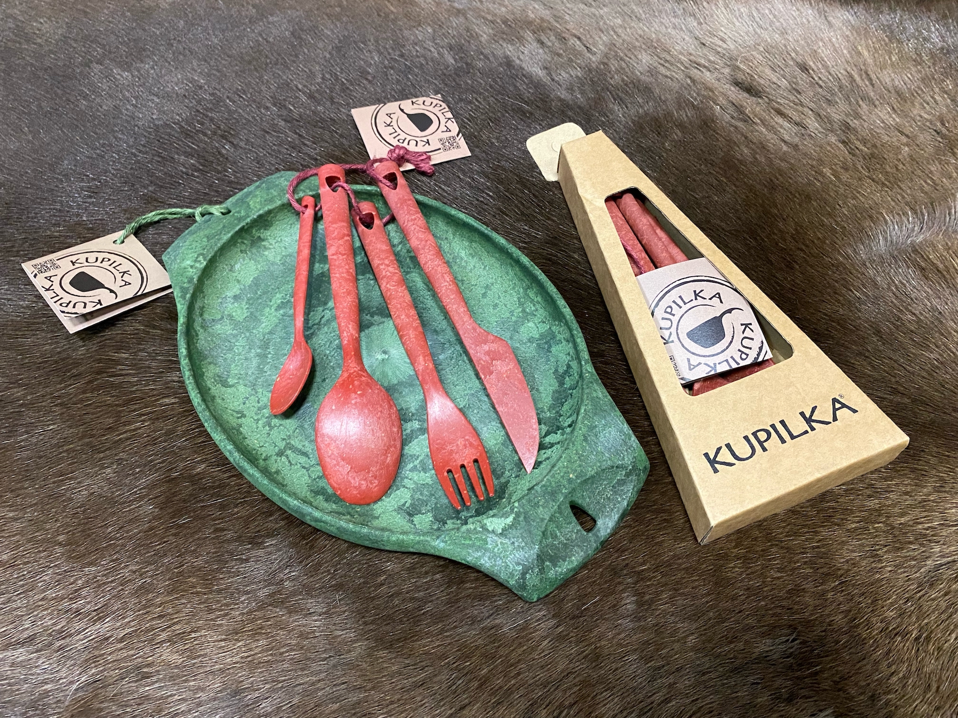 Набор туристических столовых приборов Kupilka Cutlery Set Craft Box, Cranberry для похода, кемпинга, отдыха на природе
