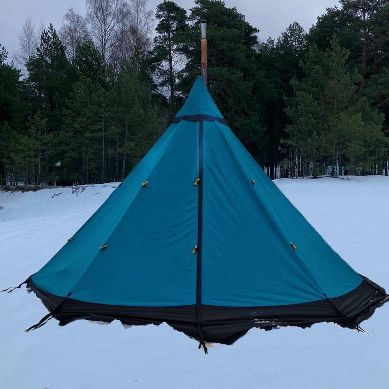 Зимняя палатка с печкой True Brands Tent 9 Pro Sunbrella Tentipi 9 для охотников рыбаков туристов 