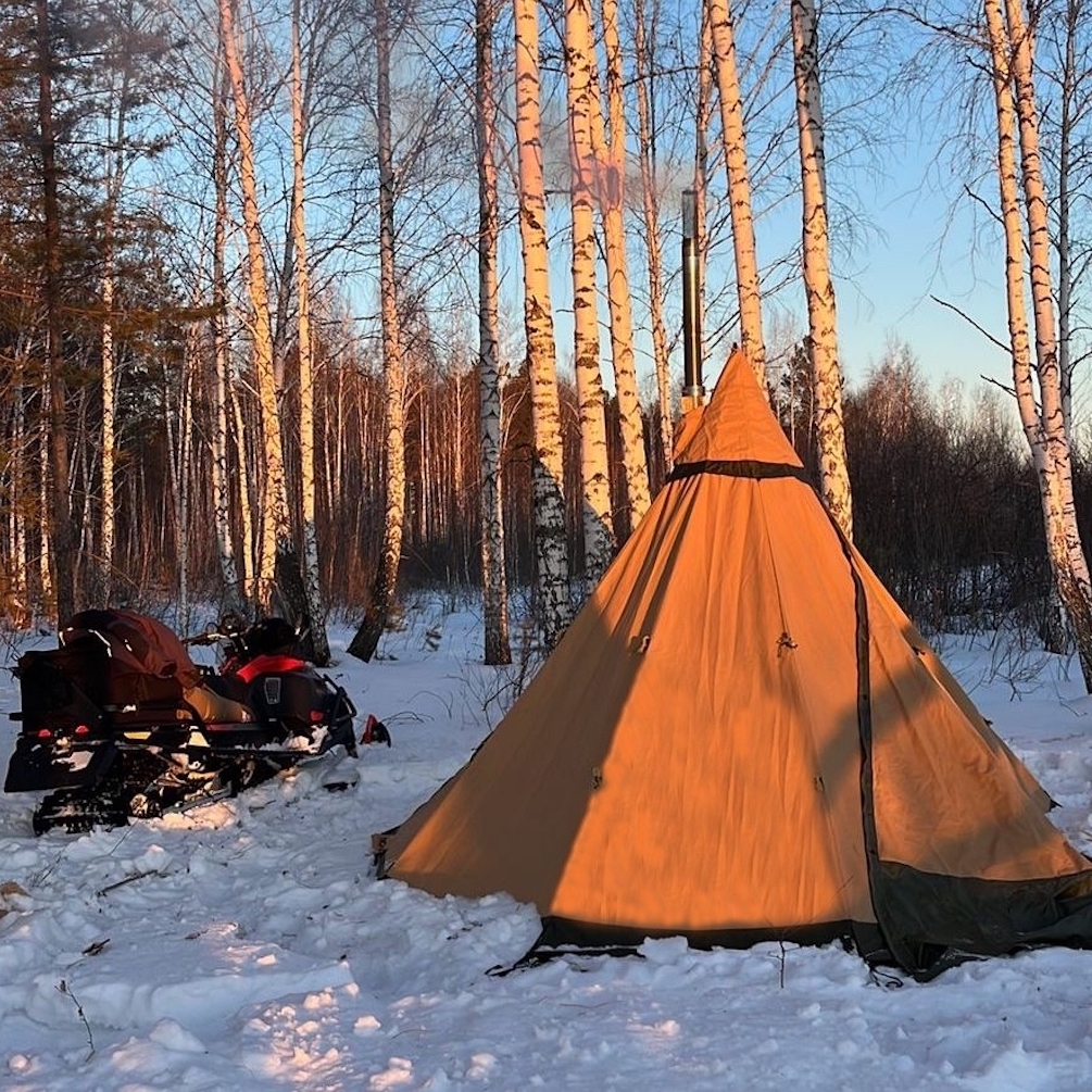 Всесезонная палатка шатер True Brands Tent Safir 7 Pro с печкой для похода, путешествия, экспедиций